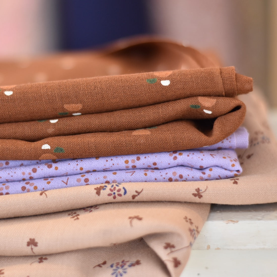 Wollen crêpe | Lilac dot